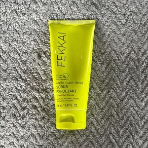 💋3/$10💋 Fekkai Apple Cider Detox Scalp Exfoliant Travel Size 2oz Haircare